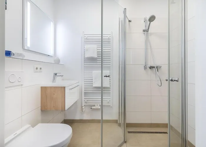 Ostseeallee Ostseeallee 5-46 شقة 4*